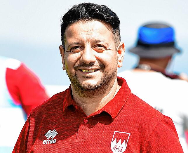 Trainer Vincenzo Leggio vom FC Tiengen 08: „Es wäre ein Traum mal „meinen“ AC Mailand zu trainieren. Wobei ich ein ...