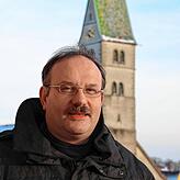 „Obwohl die Beerdigungen in einem veränderten Rahmen stattfinden, sind sie oft sehr intensiv und persönlich.“Matthias ...
