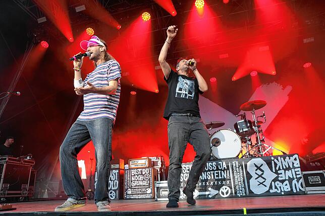 Bild 7: Hier gibt‘s die besten Fotos vom Konzert der Sportfreunde Stiller beim Hohentwiel-Festival