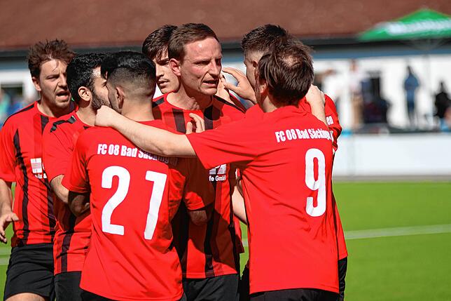 Bild 24: FC 08 Bad Säckingen besiegt den SV Rheintal mit 5:3 – und wir haben Fotos!