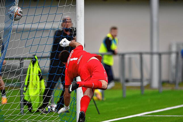 Bild 10: TuS Efringen-Kirchen erkämpft sich ein 3:3 gegen den VfB Waldshut &ndash; und wir haben Bilder!