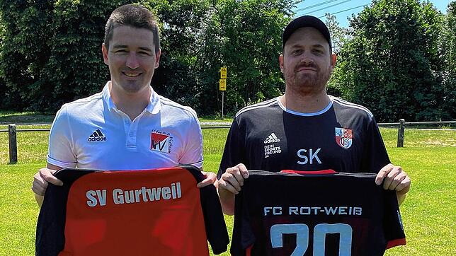 Zusammen stark: Michael Emmerich (links) vom FC Rot-Weiß Weilheim und Steffen Künze vom SV Gurtweil freuen sich auf die neue ...