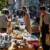 Zog viele Besucher an: Erstmals fand jetzt ein Flohmarkt in der Teggingerstraße während des Altstadtfestes statt.
