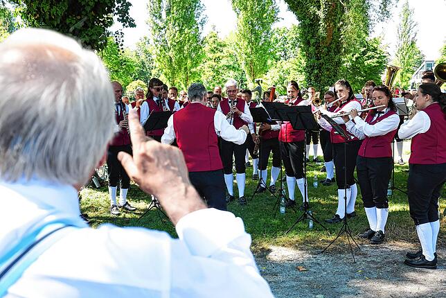 Bild 14: Alle Bilder zur Baumpflanzung 50 Jahre Städtepartnerschaft Radolfzell-Istres