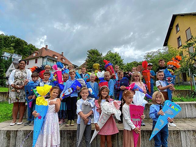 22 Jungen und Mädchen wurden in die Klasse 1b der Christlichen Schule Waldshut eingeschult. Klassenlehrerin ist Januya Jasten.
