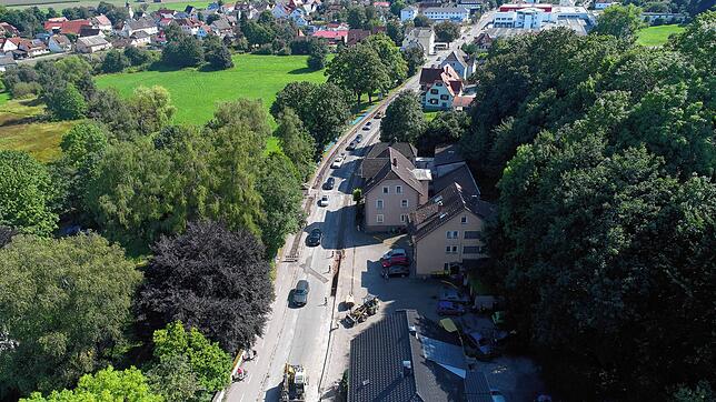 Planänderung: Wegen zu wenig Platz im Straßenkörper müssen Leitungen auf einer Strecke von rund 100 Meter unter dem Geh- und Fahrradweg ...