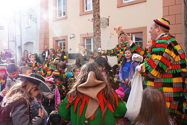 Bild 2: Unvergessliche Eindrücke: Schmutziger Donnerstag in Stühlingen – Die besten Fasnacht-Bilder!