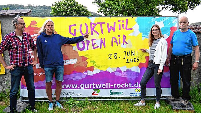 Die Initiatoren des „Gurtwiil Open Air“ am 28. Juni auf dem Hinterhof der Alten Schule in Gurtweil (von links): Tom Schwarz, Uwe ...