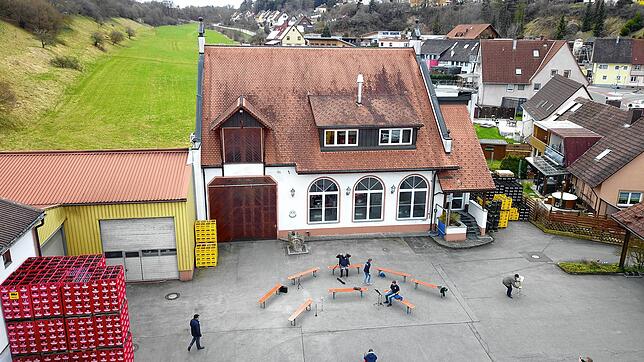 Bei den Dreharbeiten geht es mit der Drohne auch mal hoch hinaus.