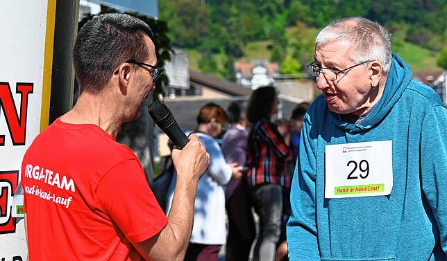 Bild 37: Die schönsten Momente des Hand-in-Hand-Laufs in Gurtweil