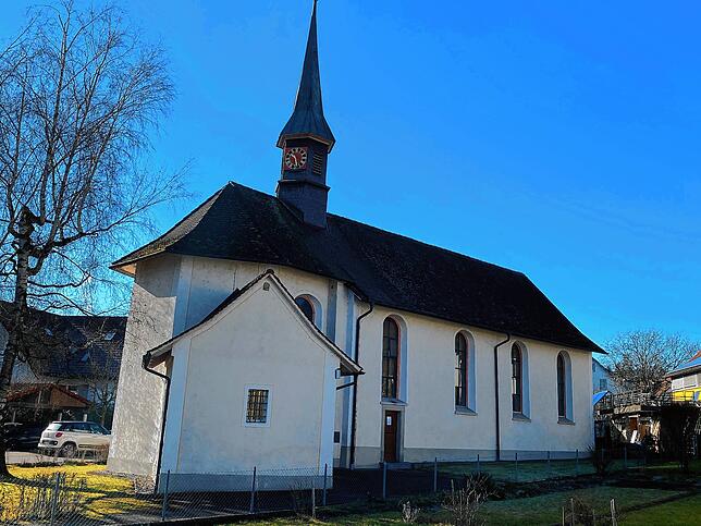 Geschichte: Die St. Antonius-Kapelle war in früherer Zeit ein bedeutender Wallfahrtsort für die Bauern der Region.