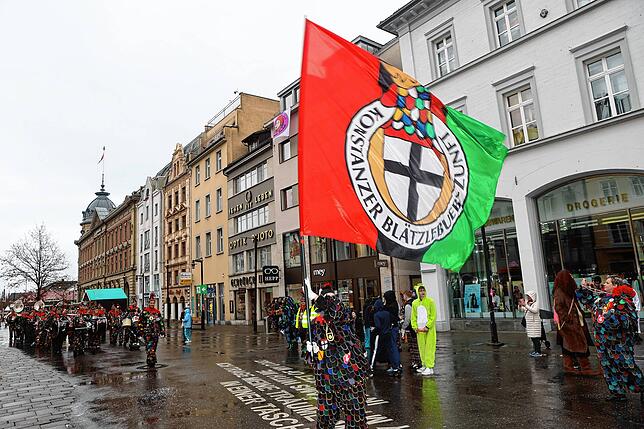 Bild 15: Schmotziger Dunschtig in Konstanz: Fasnacht mit Musik, Hästrägern und buntem Treiben - Die Bilder!