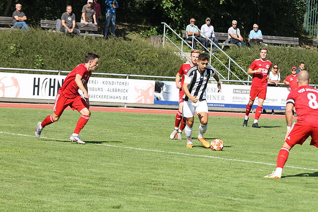 Bild 8: SV 08 Laufenburg gewinnt Spitzenspiel gegen FSV RW Stegen mit 2:1 &ndash; und wir haben die Bilder!