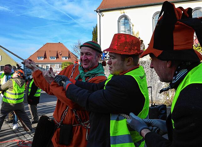 Bild 13: Bilder vom Narrenbaumstellen in Ittendorf (Teil 2/2)