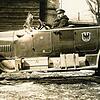 Der Kraftfahrer Andreas Wieland während des 1. Weltkriegs in einem Pkw des Kraftfuhrparks Müllheim.