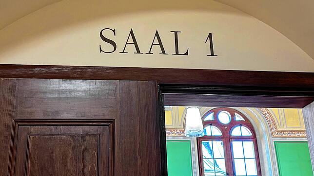 In Saal 1 des Villinger Amtsgerichts muss sich am 15. Mai ein 28-Jähriger wegen versuchter schwerer räuberischer Erpressung verantworten.