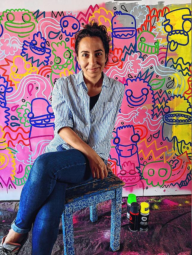 Künstlerin Fatin Rahmouni hat ein Bild für die Boulebahn in Tengen-Talheim gesprayt. Sie sagt über das Kunstwerk: „Als ...