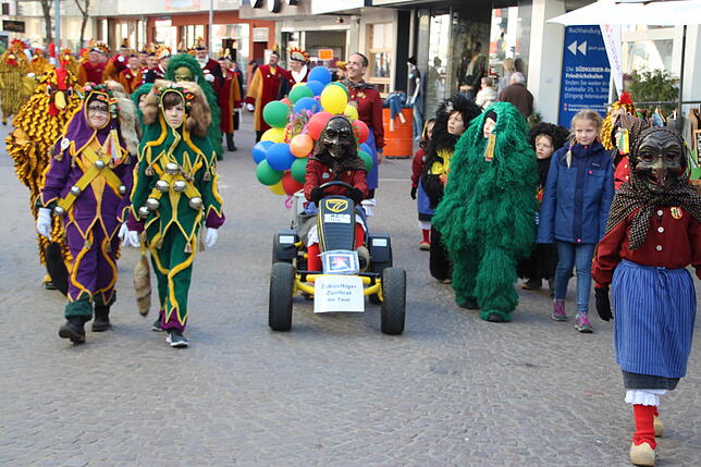 Bild 12: So lief der Rathaussturm in Friedrichshafen (2)