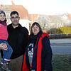Das Ehepaar Patrick und Tanja Gleichauf und Töchterchen Alena freuen sich auf die Eislauftage in Blumberg. Bild: Reiner Baltzer
