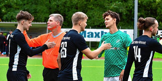 Bild 4: FC Zell besiegt SG FC Wehr/Brennet mit 7:4 – und wir haben Bilder!