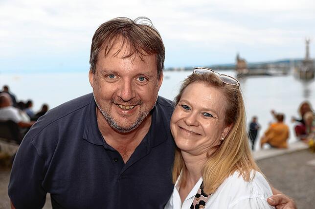 Bild 29: Die Gäste feiern beim Stadtgartenfest: Hier sind die Fotos vom ersten Abend