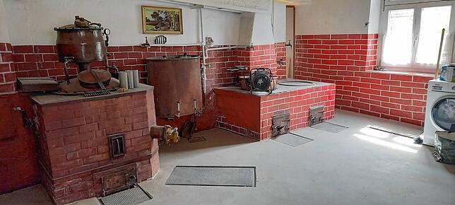 Die alte Backstube nutzt die Familie Rädeker derzeit als Rückzugsort und Waschküche. Später soll hier der Empfangsbereich für die Gäste ...