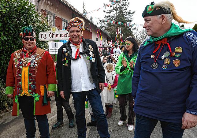 Bild 37: Fastnacht auf dem Schienerberg: Tausende feiern den Höriumzug mit kreativen Mottos
