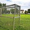 Auf dem Bolzplatz an der Hebelstraße soll ein neuer Kindergarten entstehen. Doch die dazu geplante Wohnbebauung bremst das Projekt aus, ...