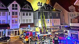 Zu einem Hausbrand ist es im Februar vergangenen Jahres an der Wilhelmstraße gekommen. Der Einsatz zeigt: Alle Teile der Gesamtwehr ...