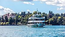 Das schöne Wetter hat der Weißen Flotte auf dem Bodensee die Saison gerettet. Im Bild das MS &bdquo;Überlingen&ldquo;, 2010 in Betrieb ...