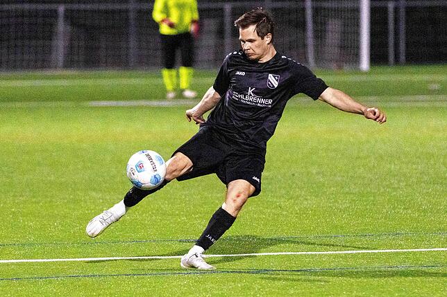 Bild 6: SV Rheintal fegt den FC Bergalingen mit 5:0 vom Platz – und wir haben Fotos!