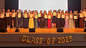 Bild : Große Feier: Der Abiball des sozialwissenschaftlichen Gymnasiums Bad Säckingen
