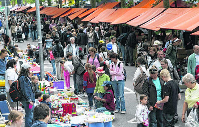 Konstanz, Laube, 9. und 10. Juni: Feilschen noch bei Kerzenschein in atemberaubender Kulisse ist hier möglich. 24 Stunden Flohmarkt ...