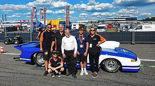 Das Team Drag Racing Bodensee ist ein eingeschworener Haufen (von links): Michael Utz, Mark Kreiter (knieend), Stephan Probst, Manuel ...