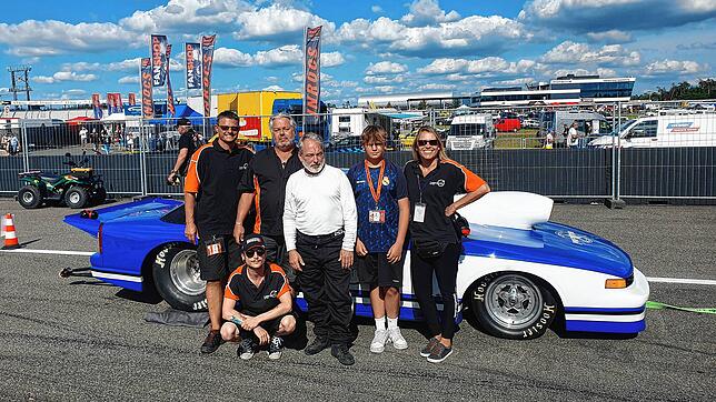 Das Team Drag Racing Bodensee ist ein eingeschworener Haufen (von links): Michael Utz, Mark Kreiter (knieend), Stephan Probst, Manuel ...