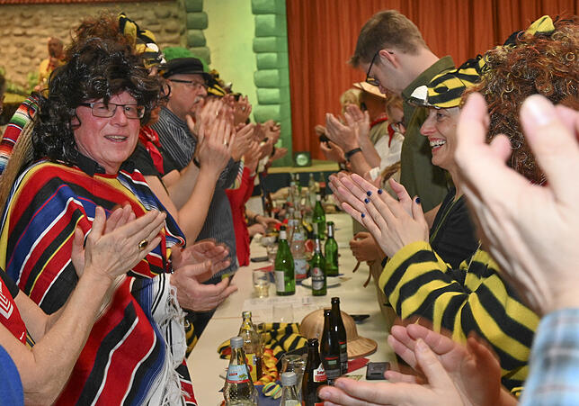 Bild 3: Närrrischer Abend der Bengelschiesserzunft in Böhringen