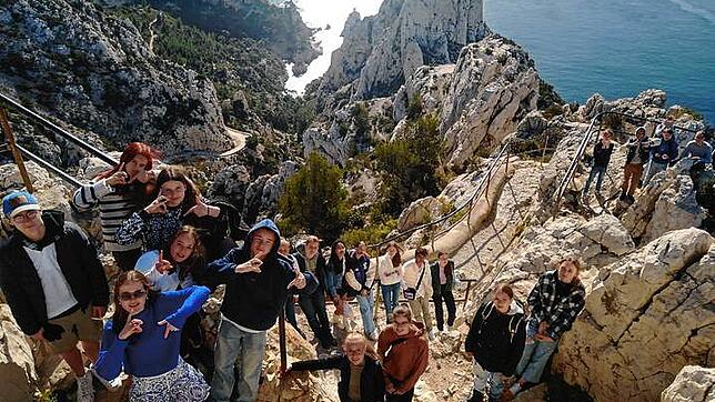 Die Bergtouren bei Marseille waren eine besondere Herausforderung für die Schülerinnen und Schüler.  Bild: Andreas Schmieg