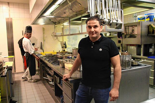 Enrico Tattavito, Geschäftsführer des Restaurants „La Scala“ empfindet Kontrollen in der Mittagszeit als Schikane.