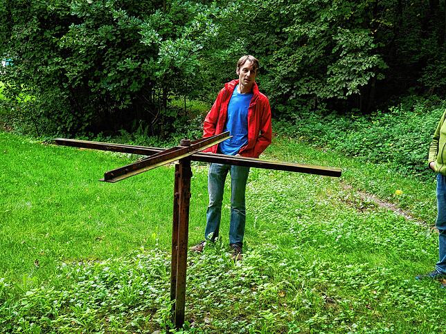 Christina Heinemann bei einem ehemaligen Drehkreuz