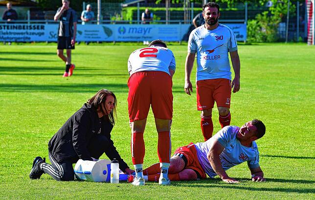 Bild 24: SV Jestetten gewinnt Kellerderby mit 2:1 gegen den FC Hochrhein – und wir haben Fotos!