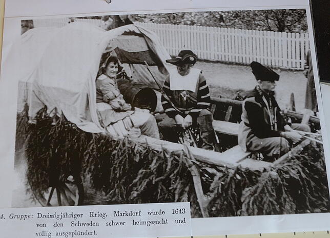 Bei der Markdorfer 700-Jahr-Feier von 1950 erinnerte ein eigener Festwagen an die Geschehnisse während des Dreißigjährigen Krieges.