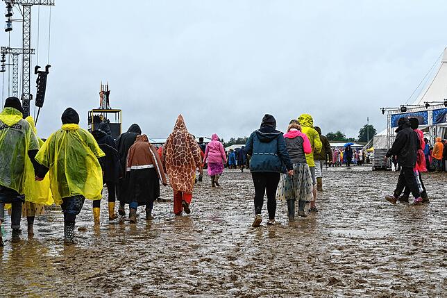 Bild 12: Southside 2024: Die Besucher trotzen dem Matsch