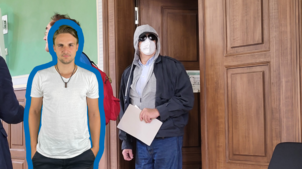 Bild : Mann springt aus fahrendem Auto, bekanntester Straftäter der Schweiz in Konstanz festgenommen und Urteil in Prozess um Großeinsatz im Januar in Unterkirnach: Das sind die wichtigsten Meldungen vom 22. August