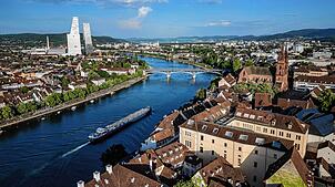 Ein Blick auf Basel von oben, kurz vor dem Eurovision Song Contest 2025. Doch warum ist ausgerechnet Basel der Gastgeber?