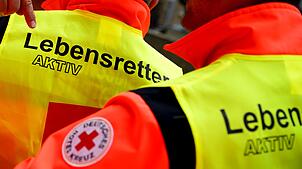 Verdi kämpft für mehr Geld für Notfallsanitäterinnen und Notfallsanitäter. (Archivbild)