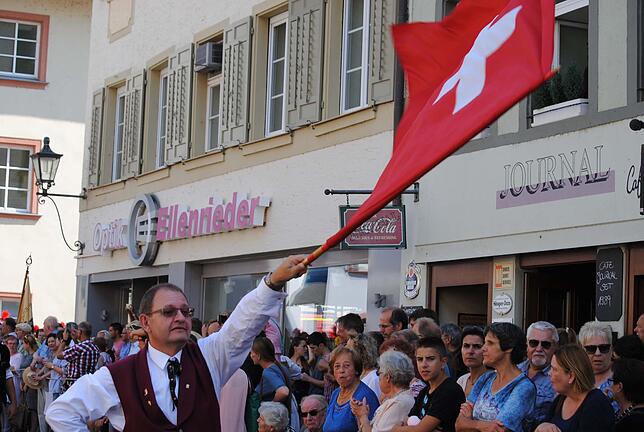 Bild 12: Bilder vom Jubiläumsumzug der 550. Waldshuter Chilbi mit 2000 Teilnehmern