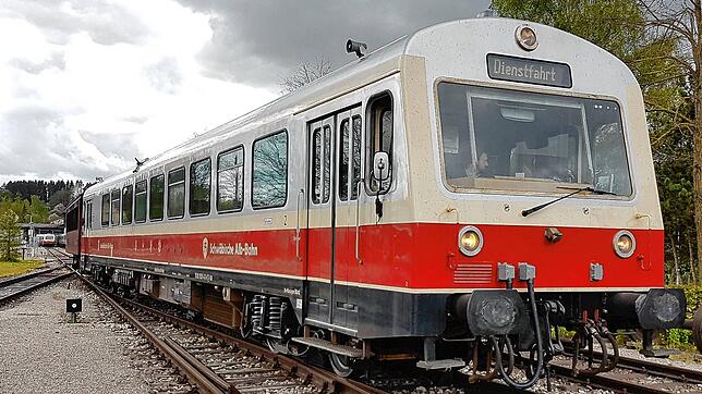 Die Räuberbahn nimmt immer mehr Fahrt auf und hatte eine erfolgreiche Saison 2019. Jetzt tuckert sie auch an Samstagen über die Schienen.