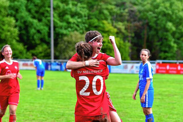 Bild 19: SC Niederhof/Binzgen feiert ersten Sieg beim 4:3 gegen den Hegauer FV II &ndash; und wir haben Bilder!