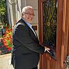 Am Samstag um 13 Uhr warf der Wehrer Unternehmer Michael Kownatzki seine Bewerbung für die Wehrer Bürgermeisterwahl im Briefkasten des ...
