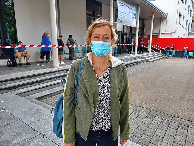 Bild 8: 3-G-Regelung, Sommerurlaub oder anstehendes Wintersemester: Warum sich Impfwillige beim Gemeindeimpftag pieksen ließen